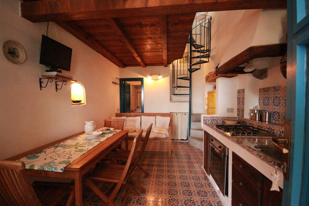 La Casa Di Via Lungomare Villa Santa Marina Salina Eksteriør bilde