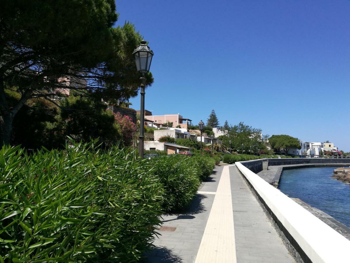 La Casa Di Via Lungomare Villa Santa Marina Salina Eksteriør bilde